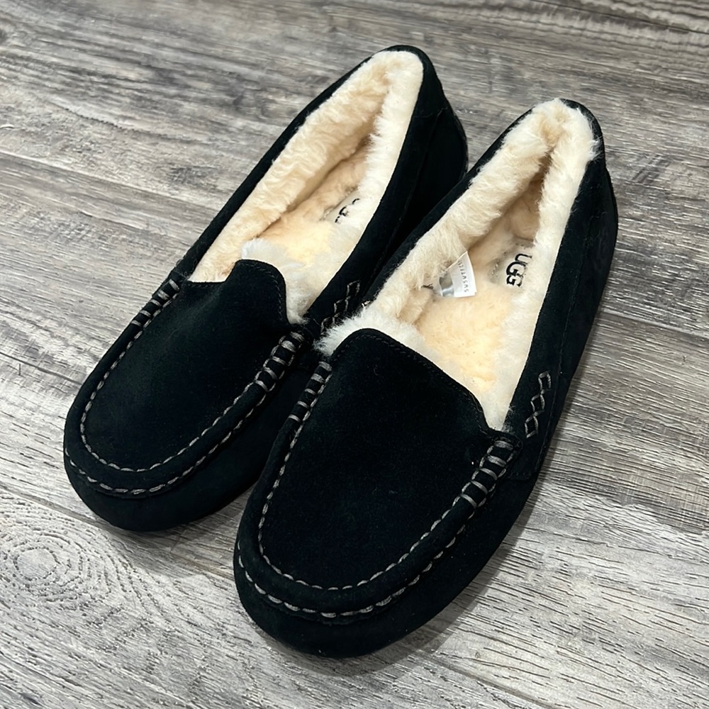 New UGG Black Ansley Slippers